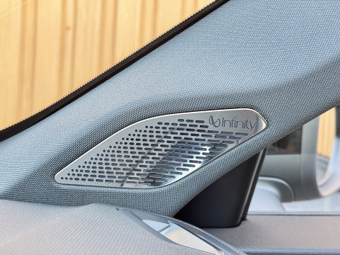 Lynk & Co 01 1.5 More | Panoramadak | Leder | 360° Camera | 20" Lichtmetaal | Infinity | Sfeerverlichtinig | Stuurverwarming | Elektrische Bestuurdersstoel | Stoelverwarming | Apple Carplay | Android Auto |