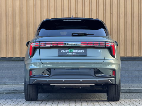 Lynk & Co 01 1.5 More | Panoramadak | Leder | 360° Camera | 20" Lichtmetaal | Infinity | Sfeerverlichtinig | Stuurverwarming | Elektrische Bestuurdersstoel | Stoelverwarming | Apple Carplay | Android Auto |