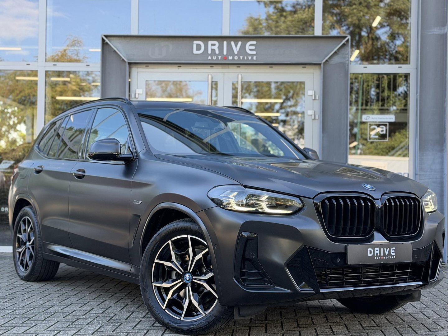 BMW X3 xDrive30e High Ex M-Sport LCI|Leer|Memory|Cam|Uniek: Individual Frozen Deep Grey|