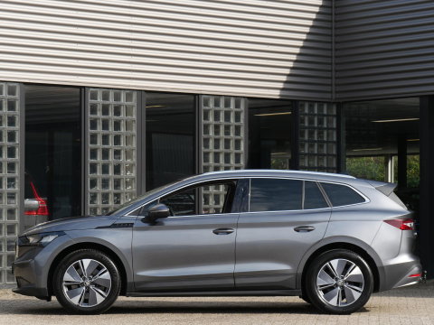 Škoda Enyaq iV 80/ WARMTEPOMP/ LEER/ ADAPTIVE/ TREKHAAK/ HEAD-UP/ SIDE ASSIST/ SOH 95%