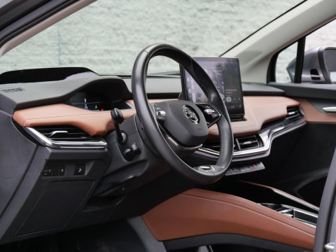 Škoda Enyaq iV 80/ WARMTEPOMP/ LEER/ ADAPTIVE/ TREKHAAK/ HEAD-UP/ SIDE ASSIST/ SOH 95%
