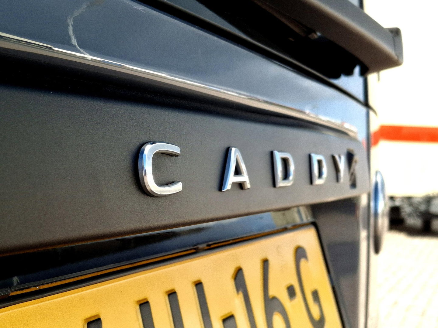 Volkswagen Caddy Cargo 2.0 TDI BUMPERPAKKET | CAMERA | AUT | LED | LEDER | SENSOREN VOOR + ACHTER