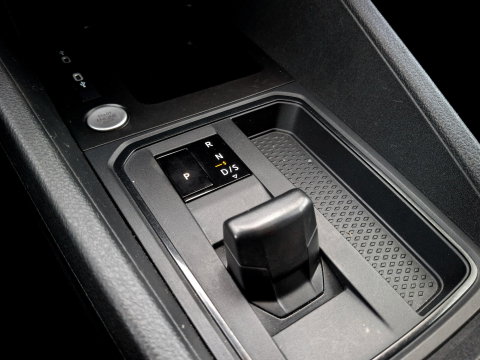Volkswagen Caddy Cargo 2.0 TDI BUMPERPAKKET | CAMERA | AUT | LED | LEDER | SENSOREN VOOR + ACHTER