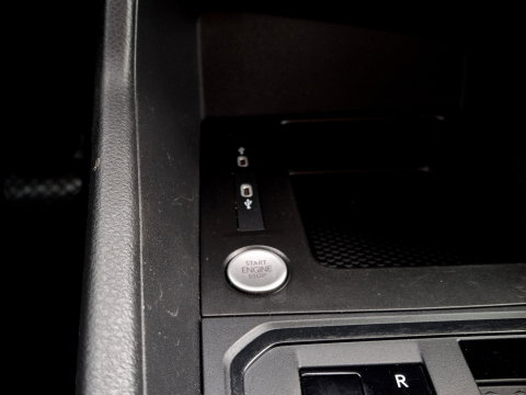 Volkswagen Caddy Cargo 2.0 TDI BUMPERPAKKET | CAMERA | AUT | LED | LEDER | SENSOREN VOOR + ACHTER