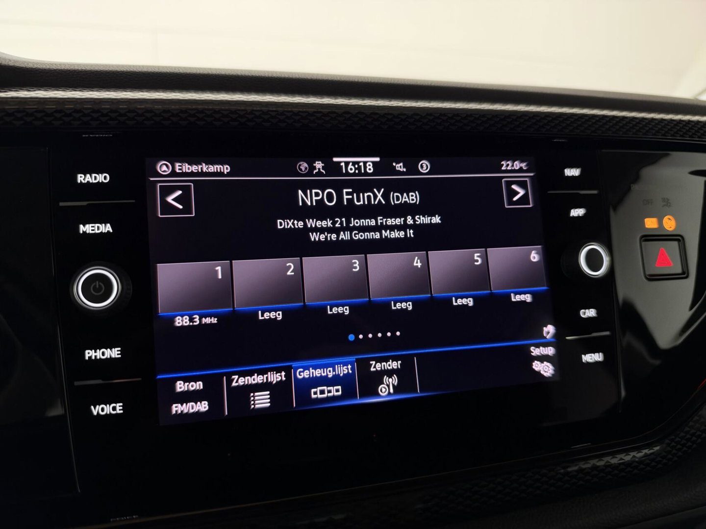 Volkswagen Polo 1.0 TSI Life Virtual CarPlay Camera Stoelverwarming NAP