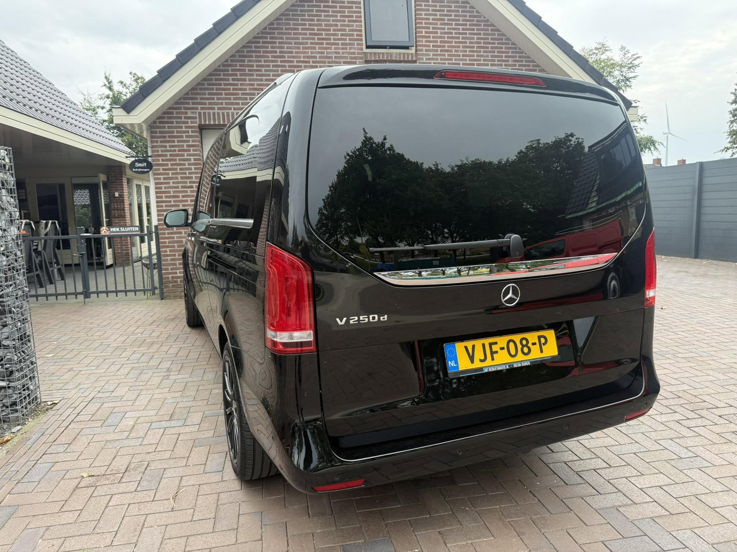 Mercedes-Benz V-Klasse 250d Extra Lang DC Edition 190 pk
