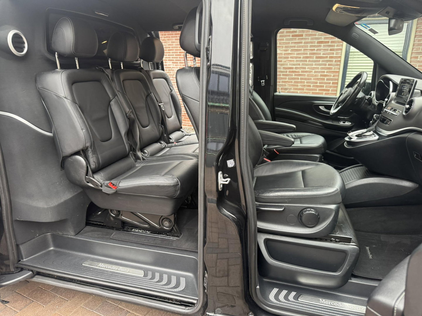 Mercedes-Benz V-Klasse 250d Extra Lang DC Edition 190 pk