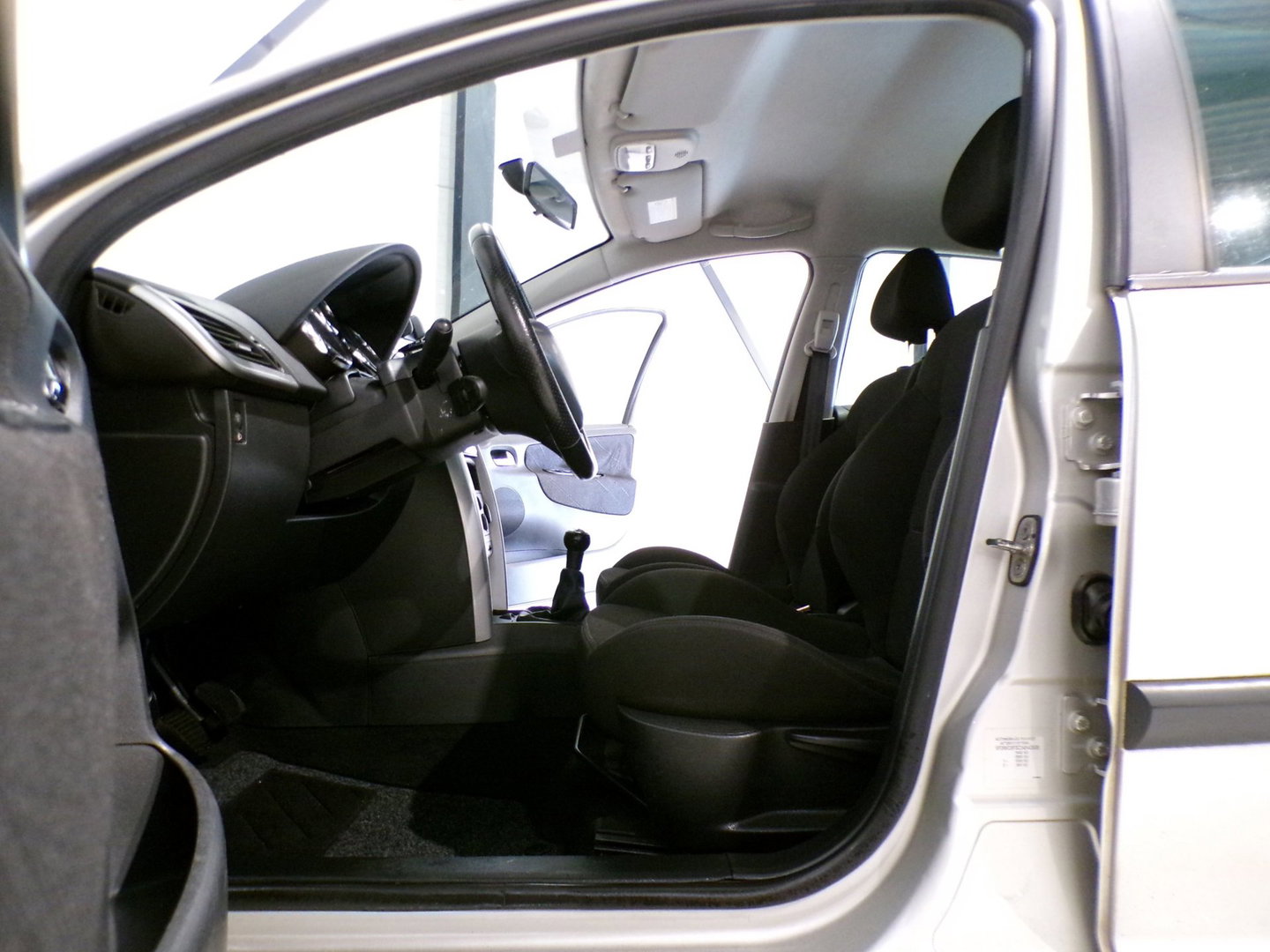 Peugeot 207 1.4 VTi Sublime "Origineel NL!" Bluetooth Cruise Airco Nieuwe-APK Sportstoelen Elektrische-ramen 3-maanden garantie !