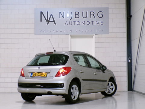 Peugeot 207 1.4 VTi Sublime "Origineel NL!" Bluetooth Cruise Airco Nieuwe-APK Sportstoelen Elektrische-ramen 3-maanden garantie !