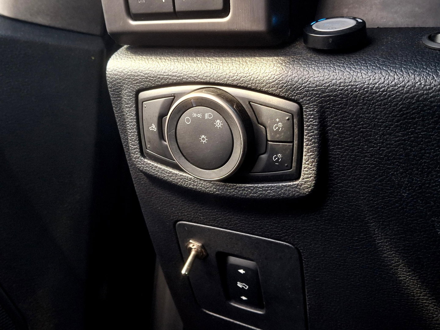 Ford F 150 USA 3.5 V6 SuperCrew Raptor | LAGE BIJTELLING | PRINS LPG | BF GOODRICH | LUXE UITGEVOERD | LED | LEDER | DIK IN DE OPTIES | SURROUND GELUIDSSYSTEEM