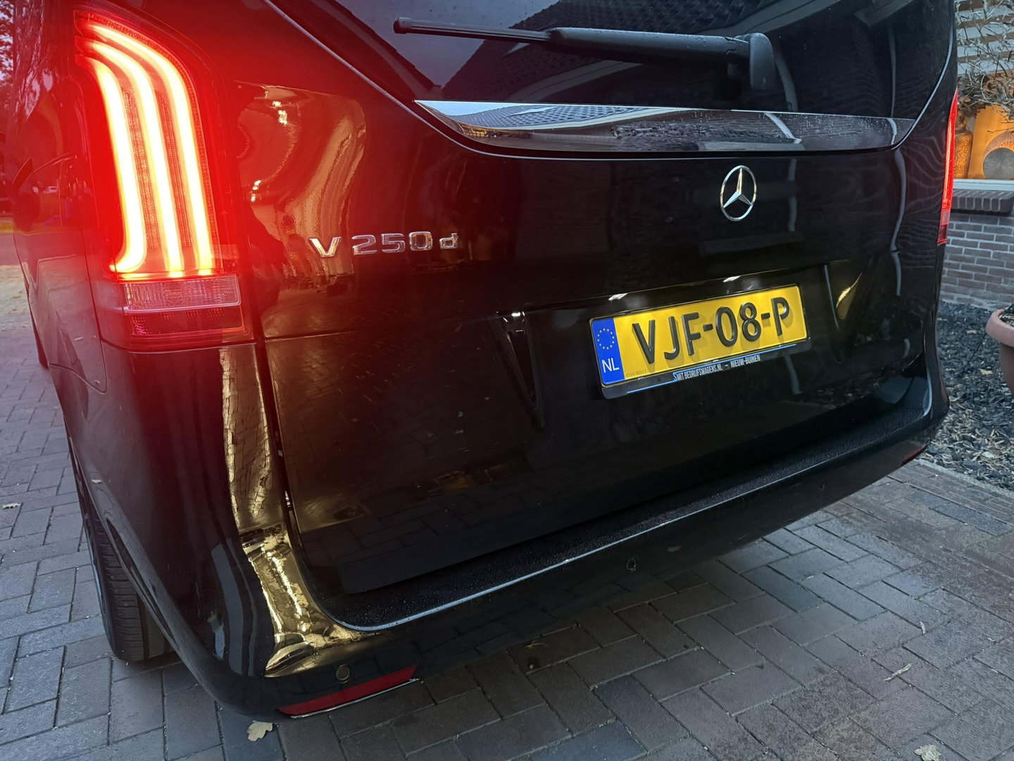Mercedes-Benz V-Klasse 250d Extra Lang DC Edition 190 pk