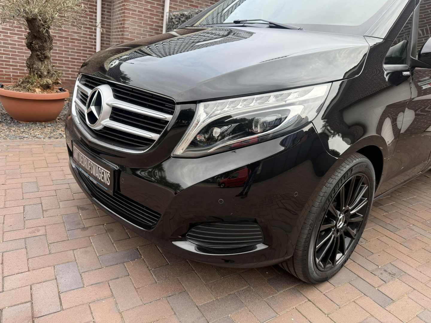 Mercedes-Benz V-Klasse 250d Extra Lang DC Edition 190 pk