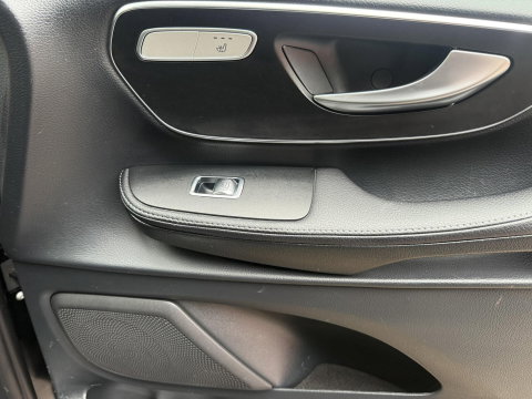 Mercedes-Benz V-Klasse 250d Extra Lang DC Edition 190 pk