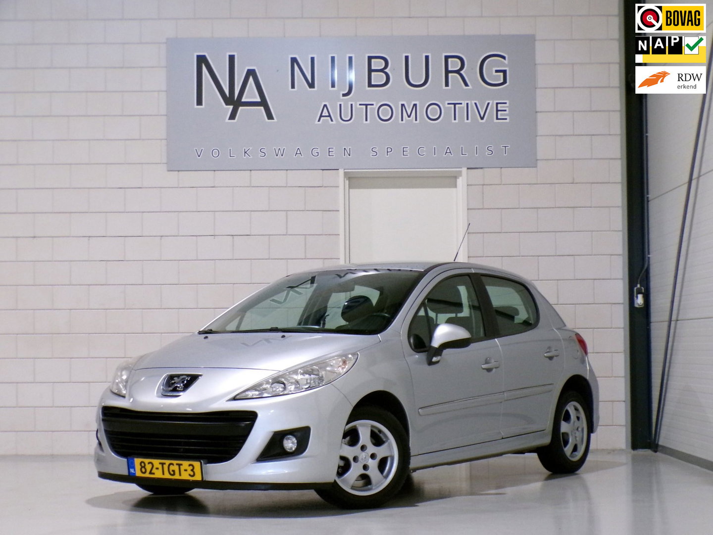 Peugeot 207 1.4 VTi Access "Origineel NL!" Trekhaak Airco 4-Seizoenen banden Cruise-control Elektrische ramen Lichtmetalen-velgen