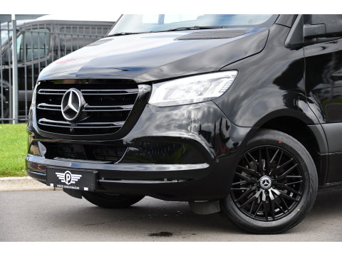Mercedes-Benz Sprinter 316 RWD 2.2 CDI L2H2 Black Edition Adaptieve Cruise, 360 Camera, Carplay, LED, Stoelverwarming, Trekhaak, Sensoren, Automaat, Uniek!