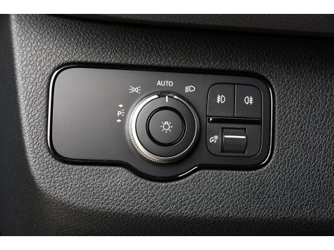 Mercedes-Benz Sprinter 316 RWD 2.2 CDI L2H2 Black Edition Adaptieve Cruise, 360 Camera, Carplay, LED, Stoelverwarming, Trekhaak, Sensoren, Automaat, Uniek!