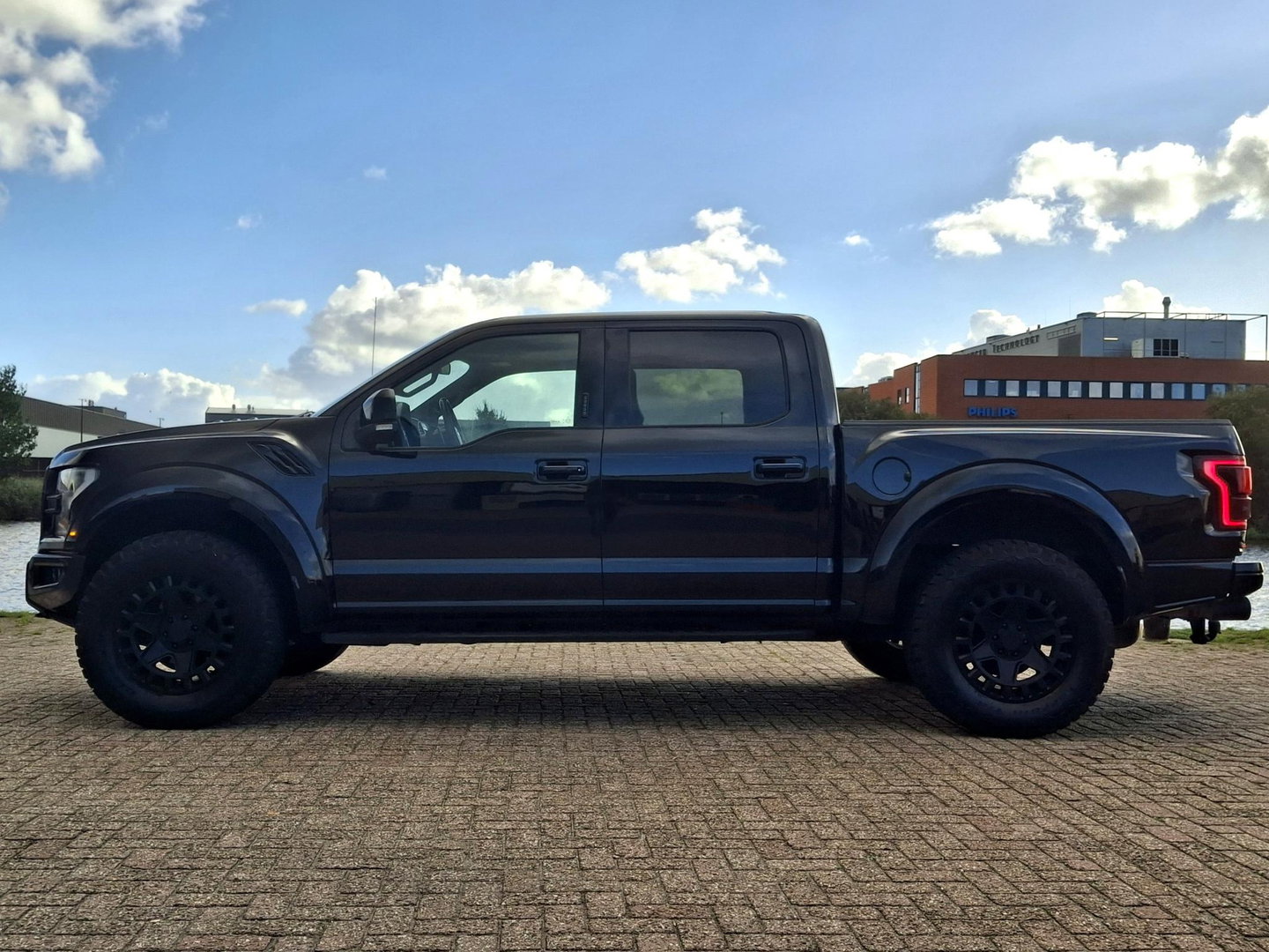 Ford F 150 USA 3.5 V6 SuperCrew Raptor | LAGE BIJTELLING | PRINS LPG | BF GOODRICH | LUXE UITGEVOERD | LED | LEDER | DIK IN DE OPTIES | SURROUND GELUIDSSYSTEEM