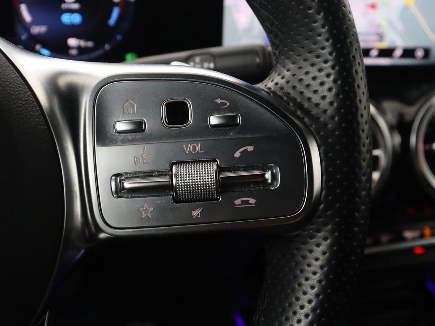Mercedes-Benz B-Klasse 250 e Premium Plus AMG-Line | Camera | Navigatie | LED | Stoelverwarming |