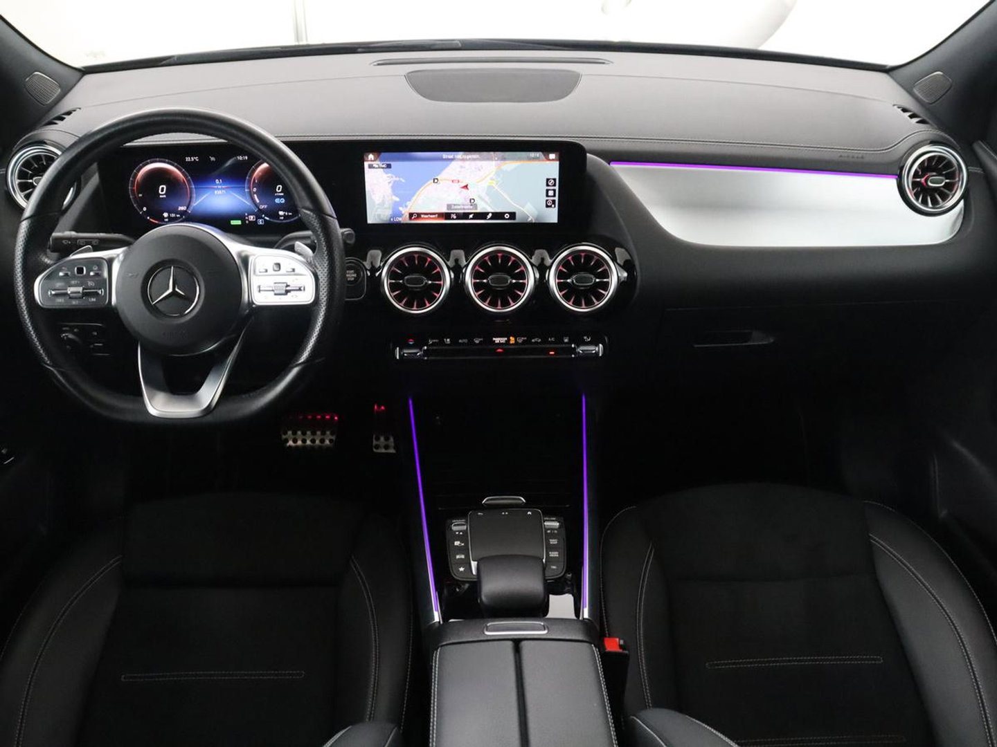 Mercedes-Benz B-Klasse 250 e Premium Plus AMG-Line | Camera | Navigatie | LED | Stoelverwarming |