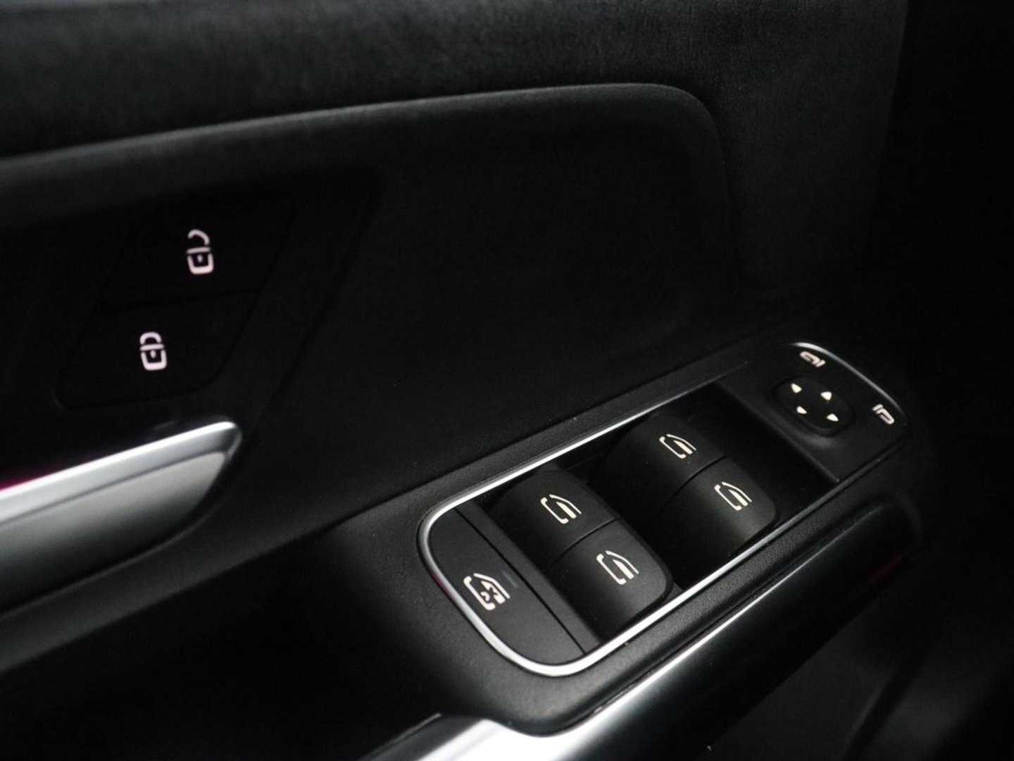 Mercedes-Benz B-Klasse 250 e Premium Plus AMG-Line | Camera | Navigatie | LED | Stoelverwarming |