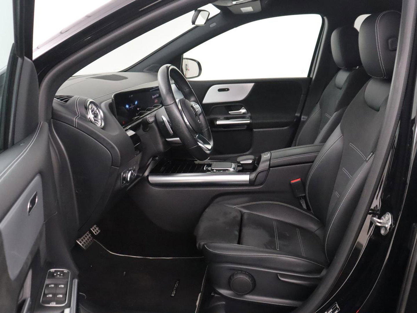 Mercedes-Benz B-Klasse 250 e Premium Plus AMG-Line | Camera | Navigatie | LED | Stoelverwarming |