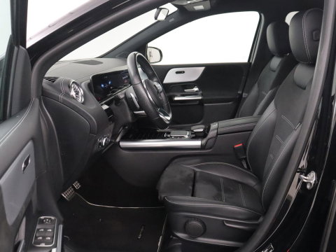 Mercedes-Benz B-Klasse 250 e Premium Plus AMG-Line | Camera | Navigatie | LED | Stoelverwarming |