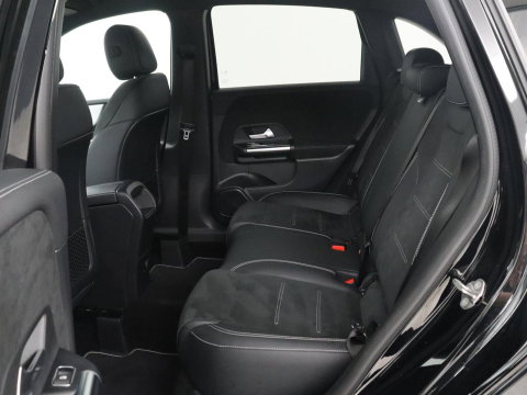 Mercedes-Benz B-Klasse 250 e Premium Plus AMG-Line | Camera | Navigatie | LED | Stoelverwarming |