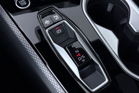 Audi A6 S edition Competition Quattro | Sportstoelen Plus | Passenger Display | B&O | Massage+Ventilatie | 21 Inch