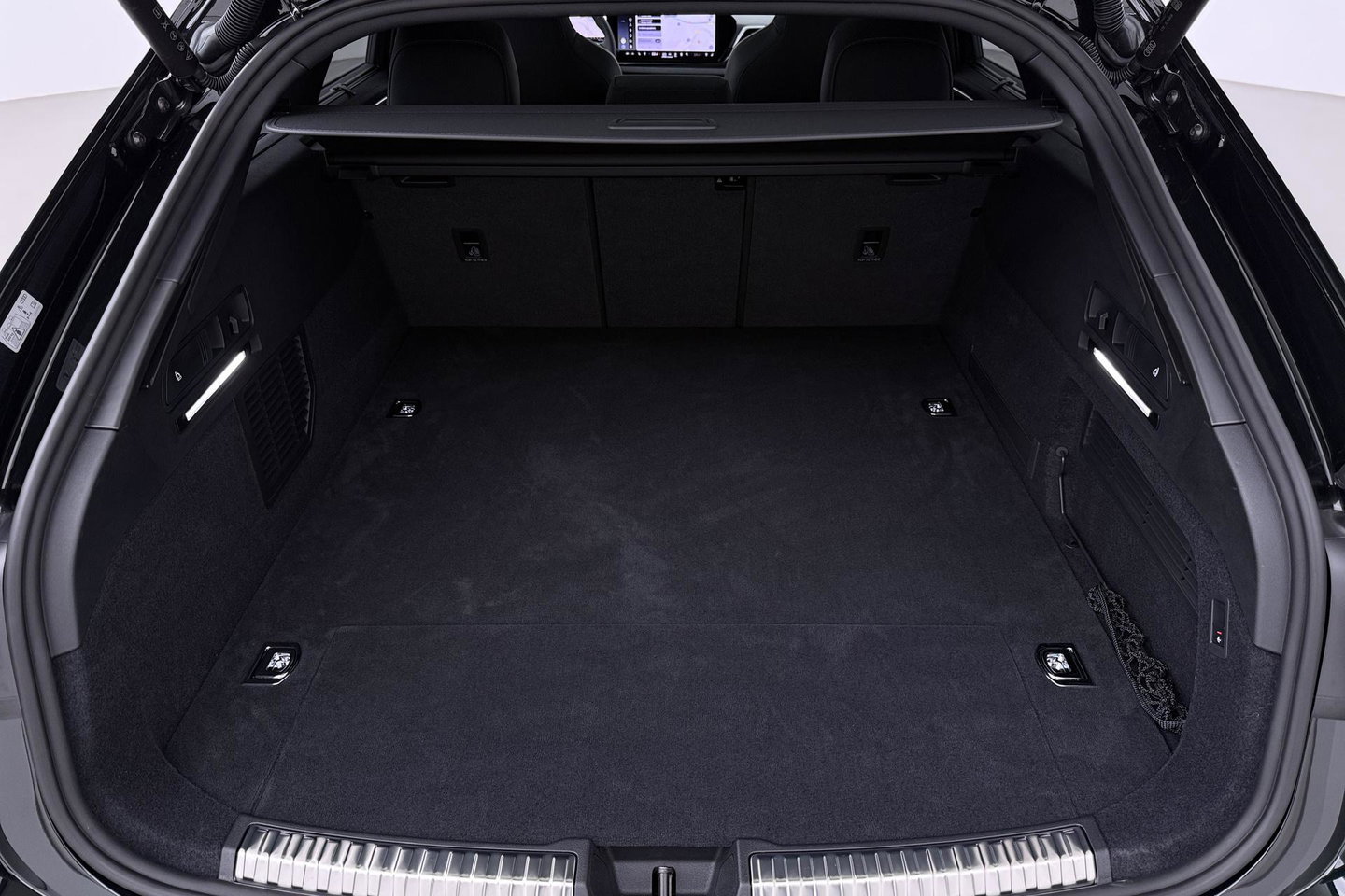 Audi A6 S edition Competition Quattro | Sportstoelen Plus | Passenger Display | B&O | Massage+Ventilatie | 21 Inch