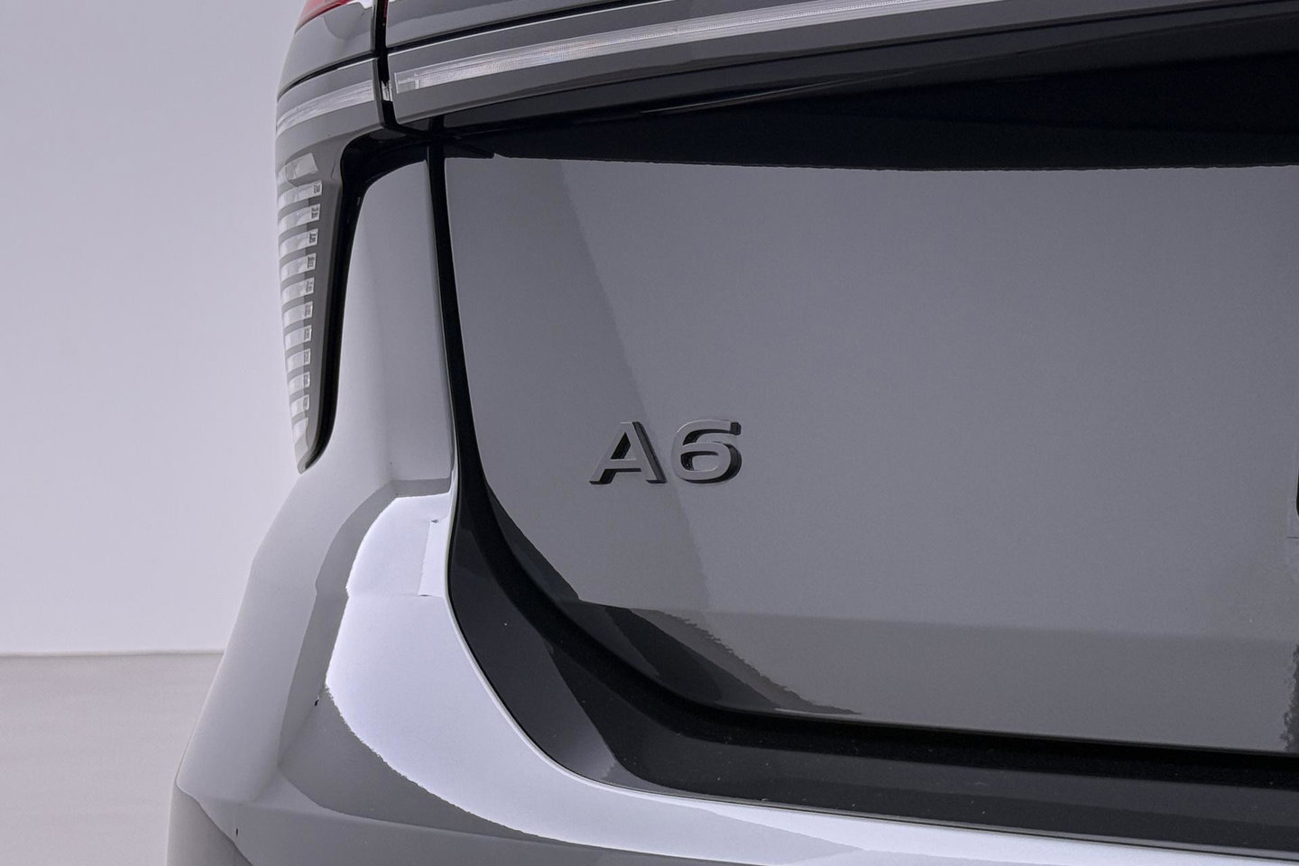 Audi A6 S edition Competition Quattro | Sportstoelen Plus | Passenger Display | B&O | Massage+Ventilatie | 21 Inch