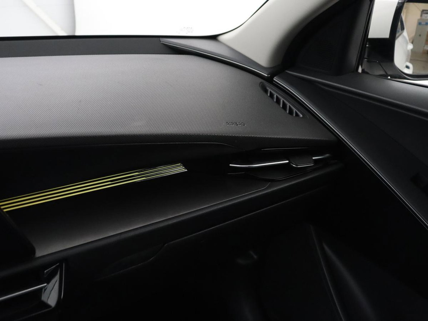 Kia Niro 1.6 GDi PHEV DynamicLine | SOH 96,7% | Navigatie | Apple Carplay | Trekhaak |