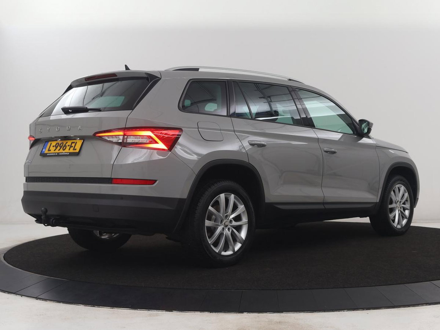 Škoda Kodiaq 1.5 TSI Business Edition | Trekhaak | LED | Apple Carplay | Navigatie | Camera |