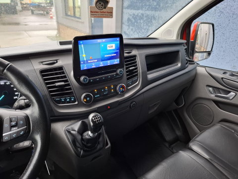 Ford Transit Custom 300 2.0 TDCI L2H1 Trend DC DUBBEL CABINE / AIRCO / CRUISE CONTROLE / TREKHAAK