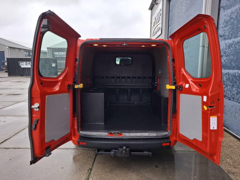 Ford Transit Custom 300 2.0 TDCI L2H1 Trend DC DUBBEL CABINE / AIRCO / CRUISE CONTROLE / TREKHAAK