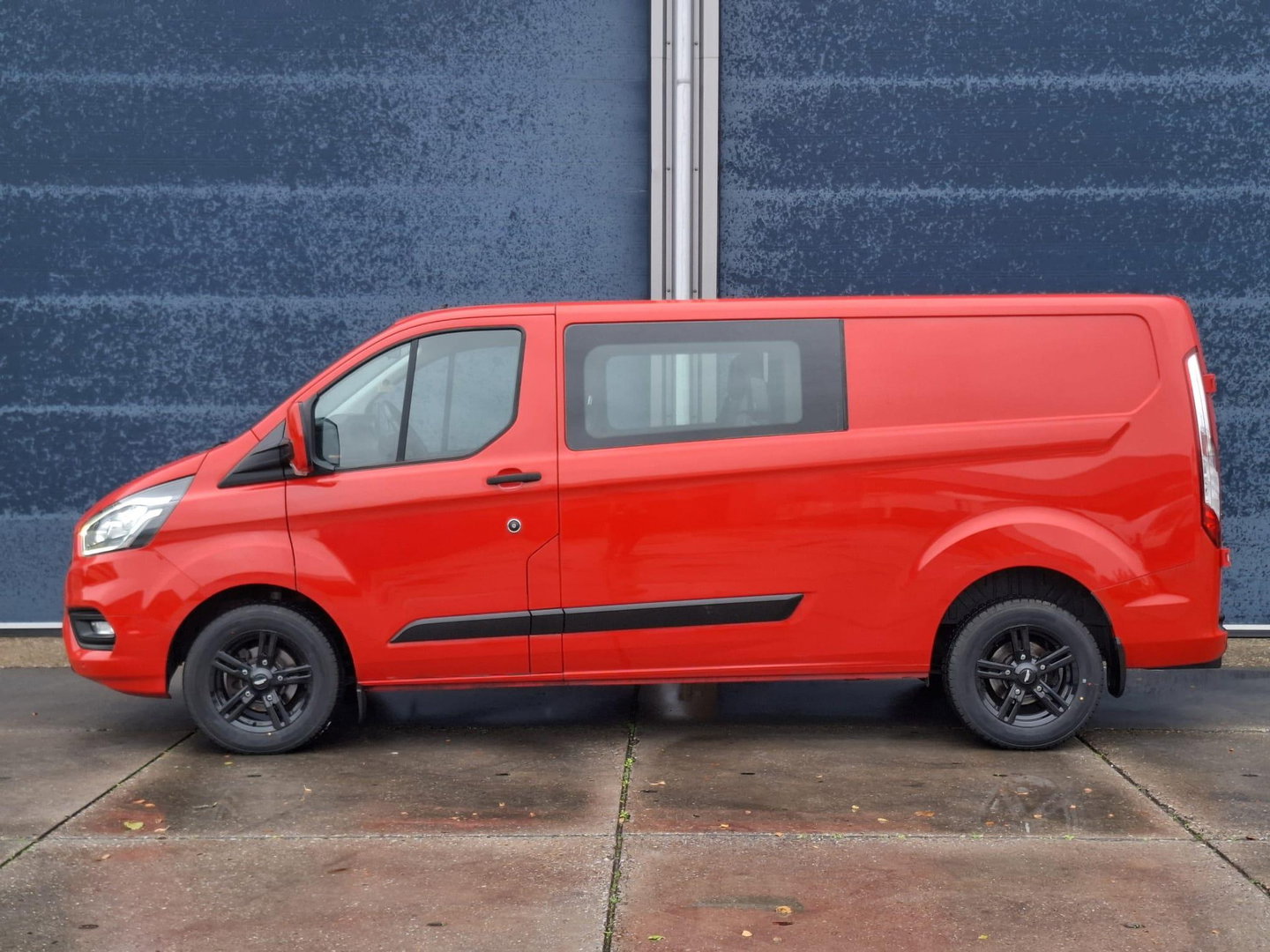 Ford Transit Custom 300 2.0 TDCI L2H1 Trend DC DUBBEL CABINE / AIRCO / CRUISE CONTROLE / TREKHAAK