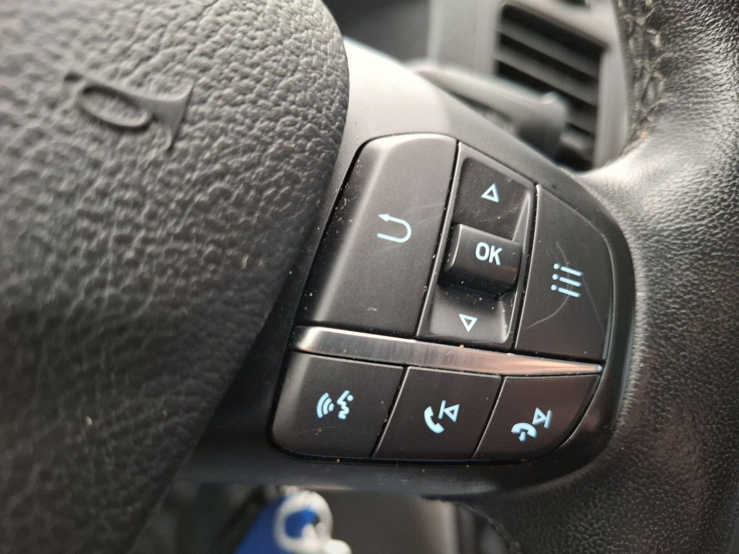Ford Transit Custom 300 2.0 TDCI L2H1 Trend DC DUBBEL CABINE / AIRCO / CRUISE CONTROLE / TREKHAAK