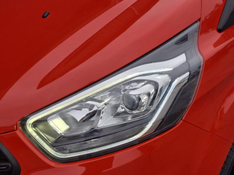 Ford Transit Custom 300 2.0 TDCI L2H1 Trend DC DUBBEL CABINE / AIRCO / CRUISE CONTROLE / TREKHAAK