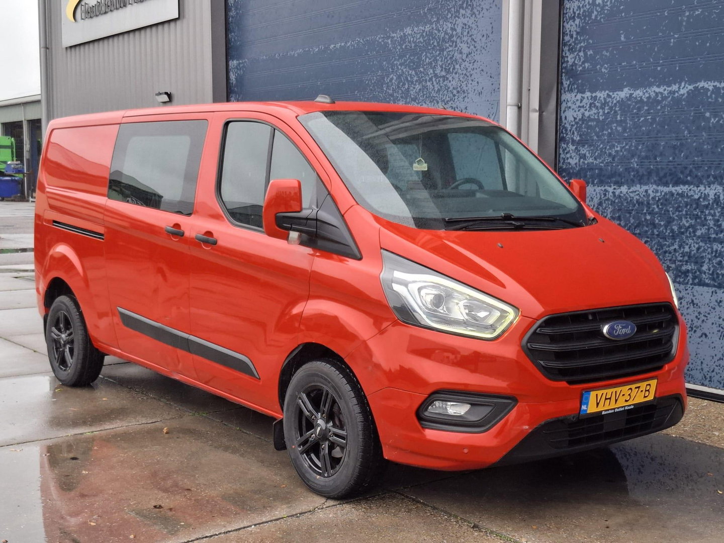 Ford Transit Custom 300 2.0 TDCI L2H1 Trend DC DUBBEL CABINE / AIRCO / CRUISE CONTROLE / TREKHAAK