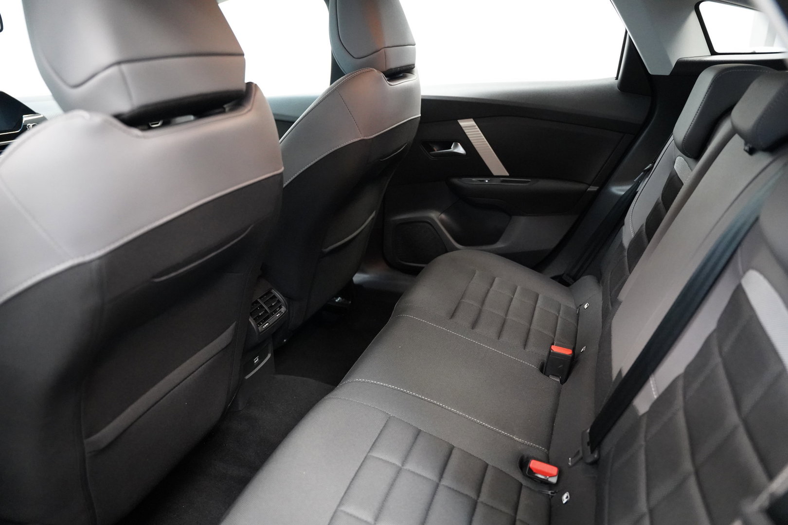 Citroën ë-C4 You 136pk Standard range 50 kWh 360 Camera PDC Carplay