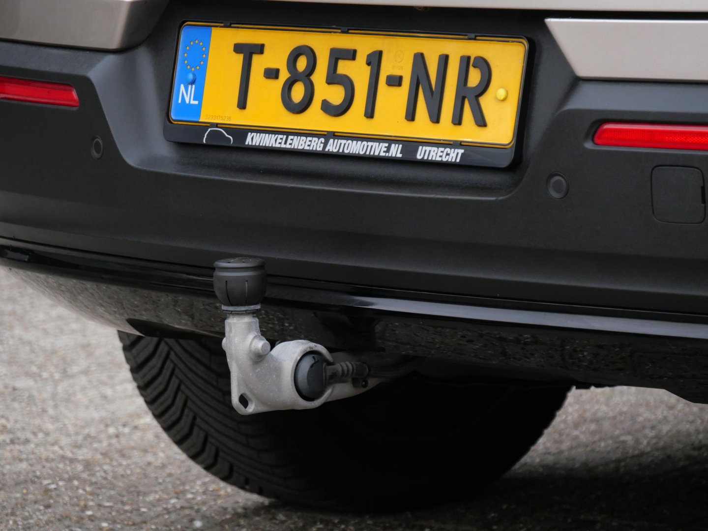 Volvo XC40 70kWh PLUS/ TREKHAAK/ ADAPTIVE CRUISE/ BLIS/ ELEKT. KLEP/ SOH 96%