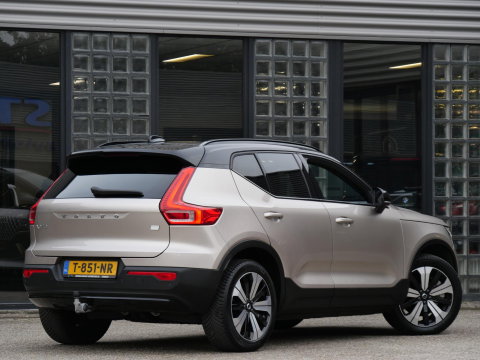 Volvo XC40 70kWh PLUS/ TREKHAAK/ ADAPTIVE CRUISE/ BLIS/ ELEKT. KLEP/ SOH 96%