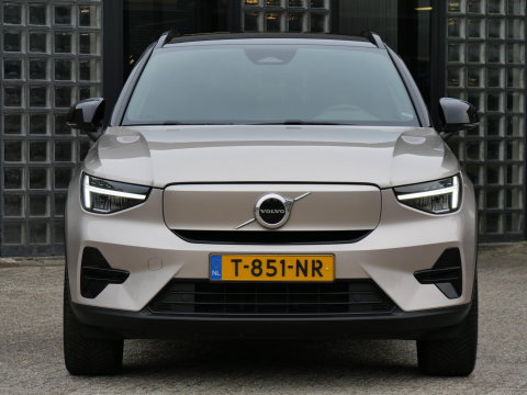 Volvo XC40 70kWh PLUS/ TREKHAAK/ ADAPTIVE CRUISE/ BLIS/ ELEKT. KLEP/ SOH 96%