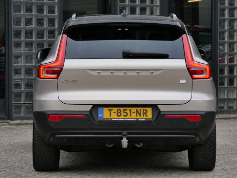 Volvo XC40 70kWh PLUS/ TREKHAAK/ ADAPTIVE CRUISE/ BLIS/ ELEKT. KLEP/ SOH 96%