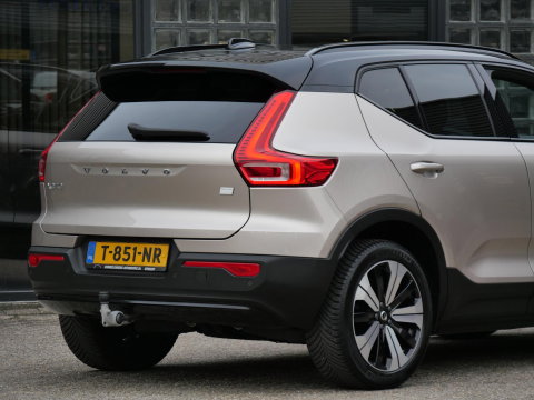 Volvo XC40 70kWh PLUS/ TREKHAAK/ ADAPTIVE CRUISE/ BLIS/ ELEKT. KLEP/ SOH 96%