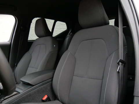 Volvo XC40 70kWh PLUS/ TREKHAAK/ ADAPTIVE CRUISE/ BLIS/ ELEKT. KLEP/ SOH 96%