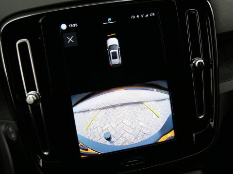 Volvo XC40 70kWh PLUS/ TREKHAAK/ ADAPTIVE CRUISE/ BLIS/ ELEKT. KLEP/ SOH 96%