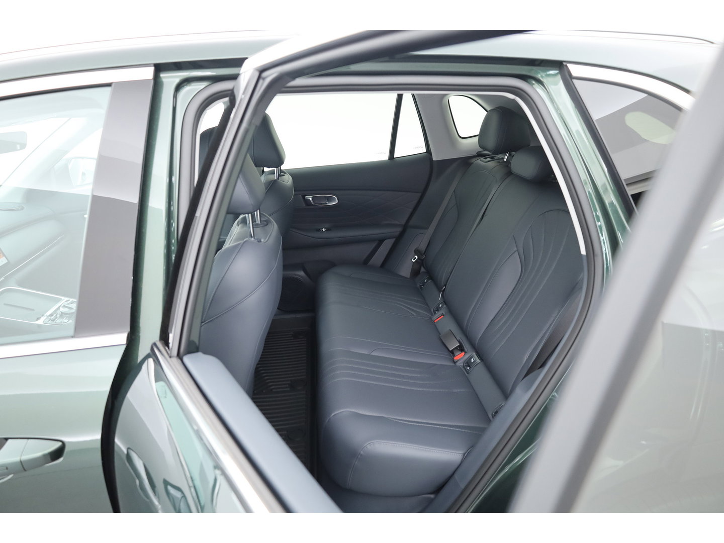 GEELY Starray EM-i 1.5 Pro | Voorraad! | 18,4 kWh batterij | 83km WLTP | 30 kW snellaadvermogen | Stoel- Stuurverw. | 360cam