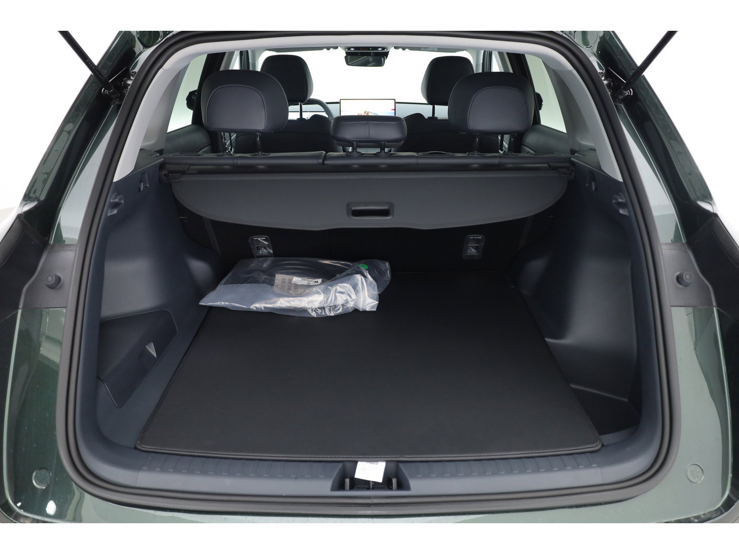 GEELY Starray EM-i 1.5 Pro | Voorraad! | 18,4 kWh batterij | 83km WLTP | 30 kW snellaadvermogen | Stoel- Stuurverw. | 360cam