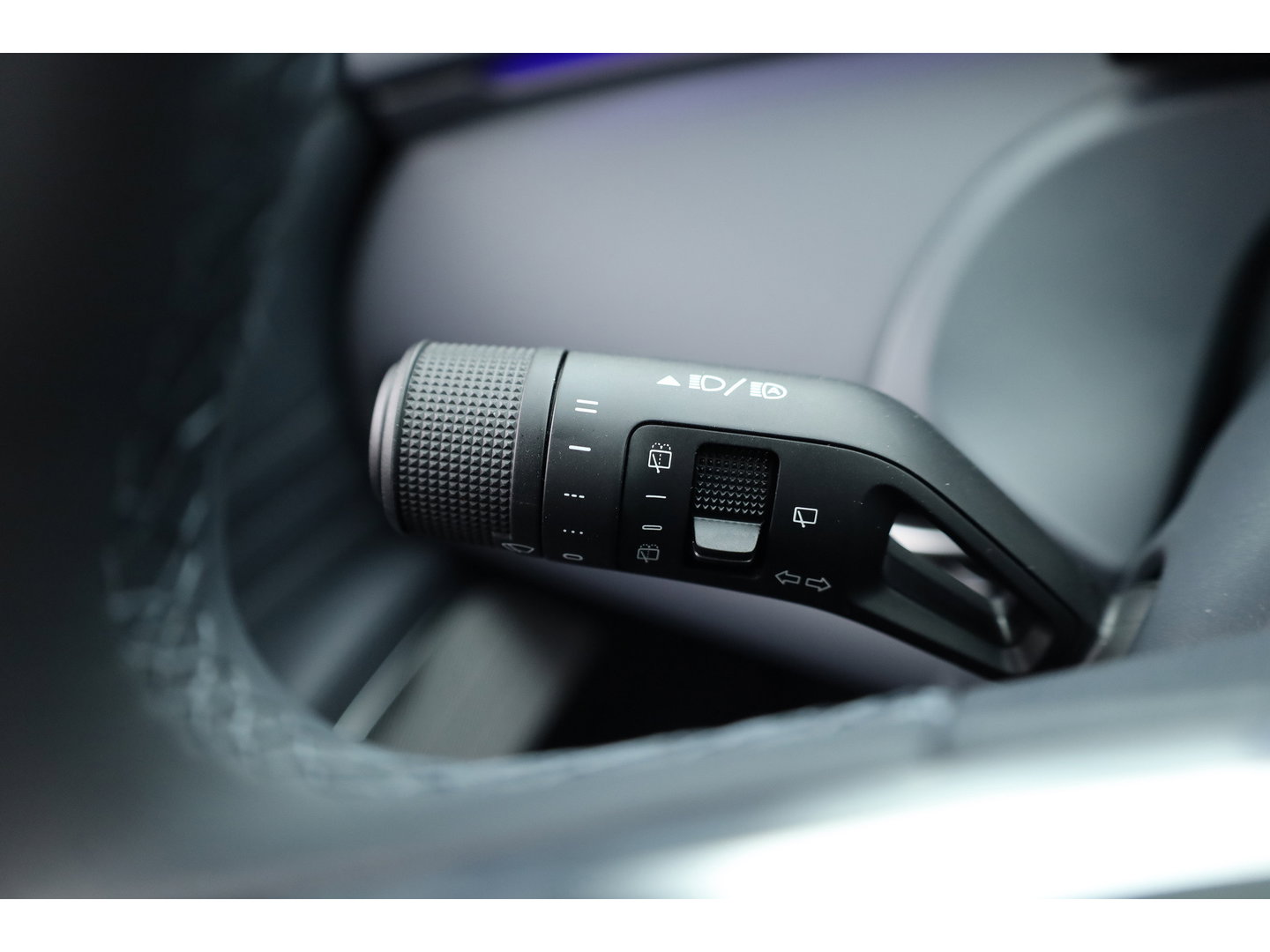 GEELY Starray EM-i 1.5 Max+ | Voorraad! | 29.8 kWh | 136 WLTP | 60 KW snellaadvermogen | 19'' | Flyme | Massage | Pano | Stoelverw. + Ventilatie
