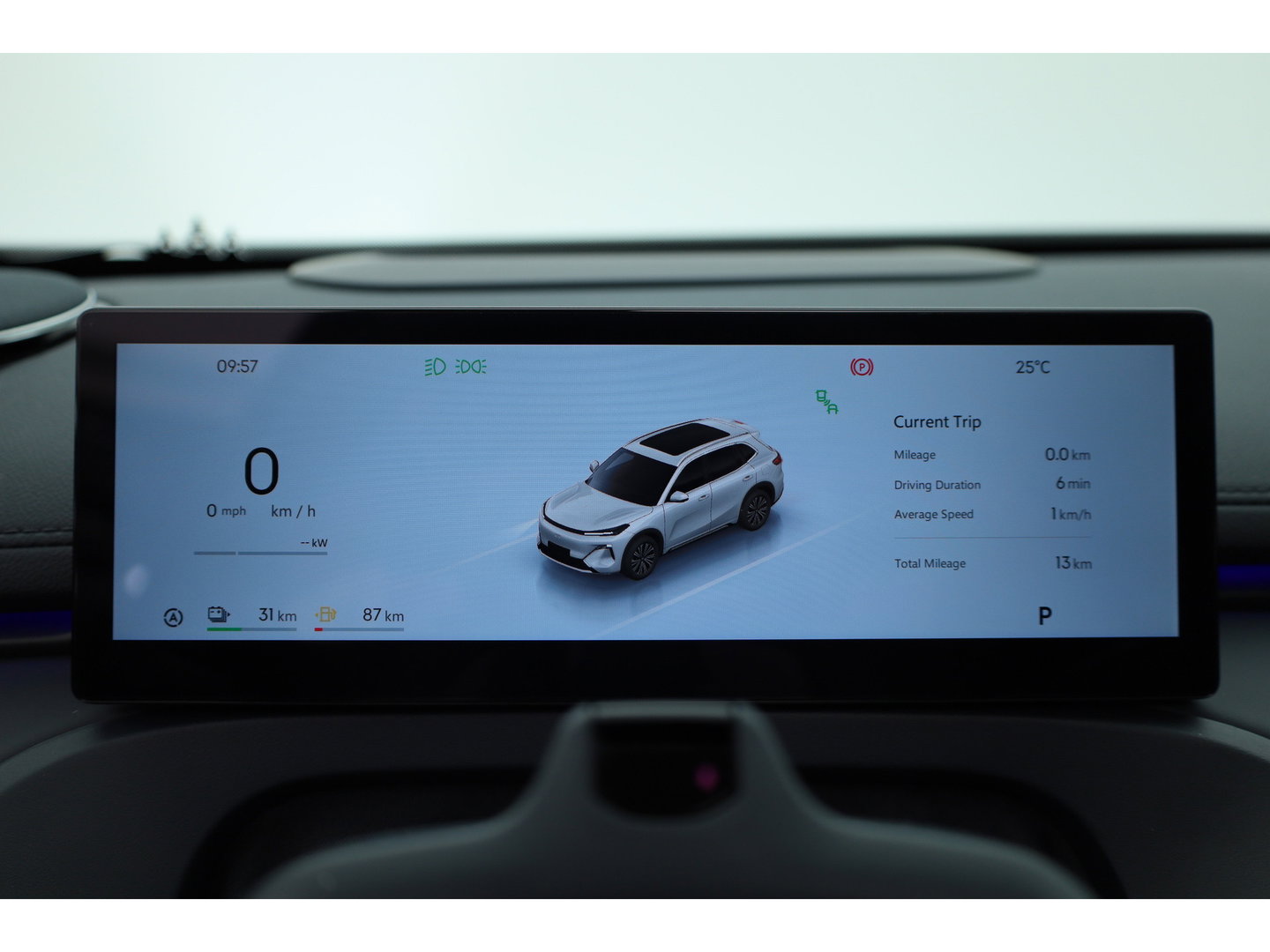 GEELY Starray EM-i 1.5 Max+ | Voorraad! | 29.8 kWh | 136 WLTP | 60 KW snellaadvermogen | 19'' | Flyme | Massage | Pano | Stoelverw. + Ventilatie